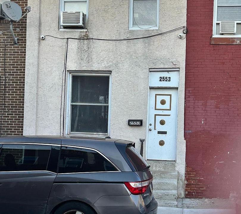 1st image of 2553 S Reese St