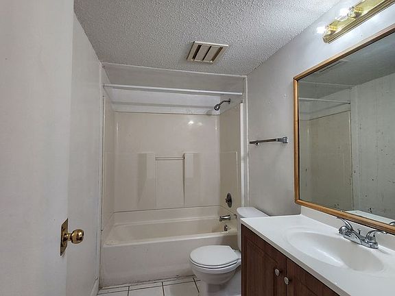 5th image of 1140-1142 S Ridgewood Ave #1142-403