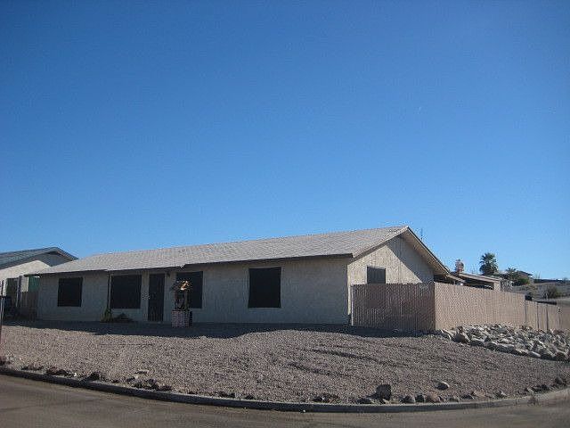 1st image of 758 Lakeland Dr