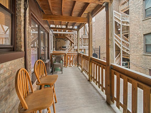 3rd image of 3505 N Pine Grove Ave APT 1N