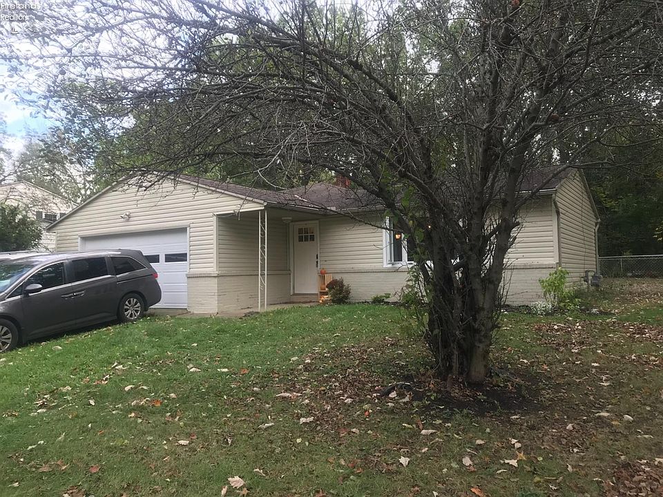 1st image of 5029 Hollyview Dr