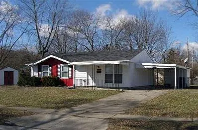 1047 Primrose Dr photo 1