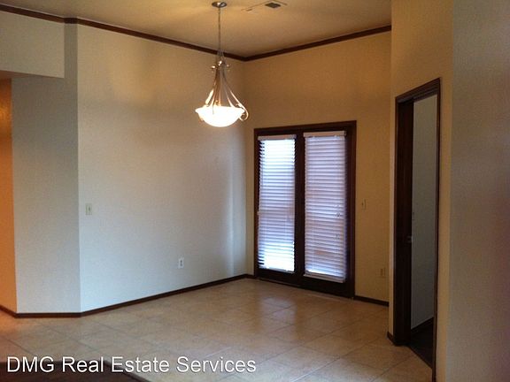 2nd image of 2119 Lonnie Ln