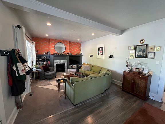 2nd image of 2023 S Roberta St