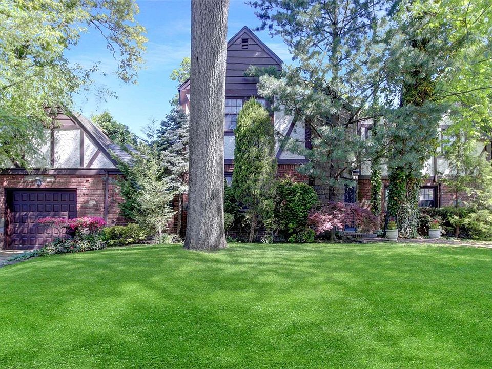 1st image of 67 Parkwold Drive S