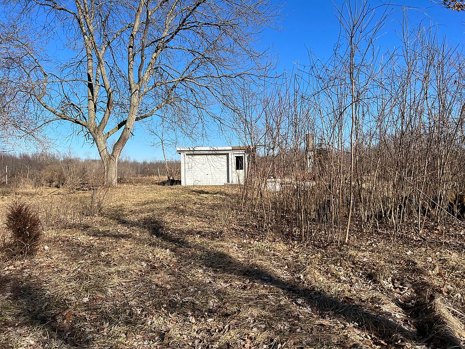 1st image of 55 44th St