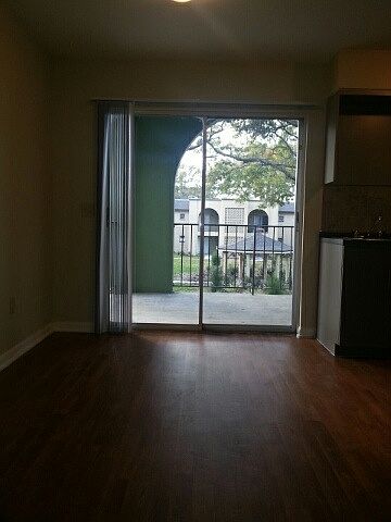 1st image of 2515 Siesta Ct APT 3