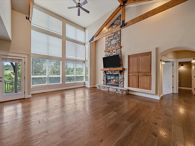 6265 Diamond Ridge Pkwy — Photo 3