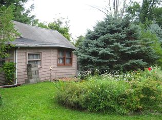 33 S Lakeview Rd, Wynantskill, NY 12198