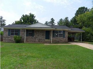 12364 County Line Rd, Moundville, AL 35474