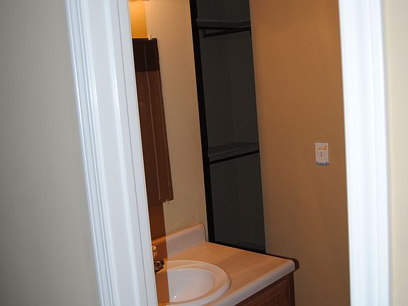 5th image of 1106 W 22nd St