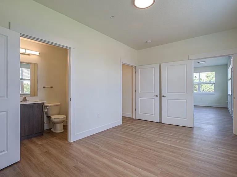 Bridger Court Apartments — Photo 34