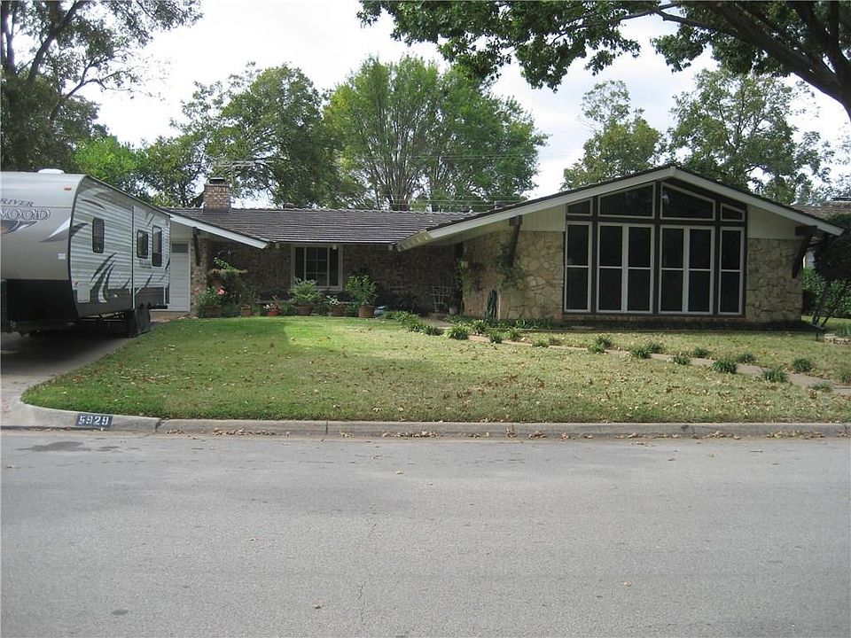 1st image of 5929 Diamond Oaks Dr S