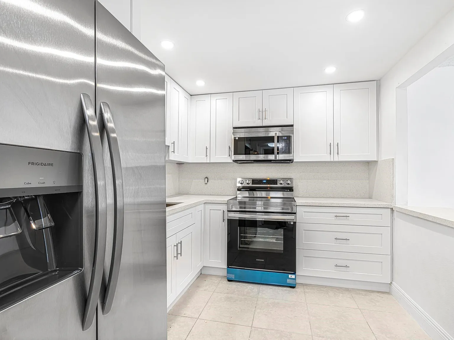 1 bed, 1.5 bath, 1148 sqft, $1,700 — Photo 3