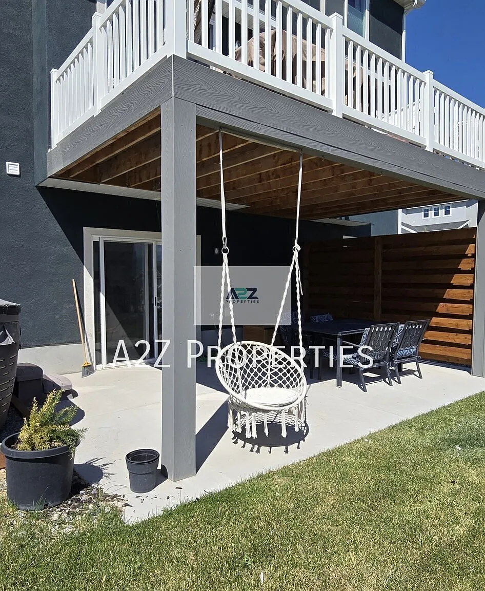 6 bed, 3.5 bath, 2900 sqft, $3,200 — Photo 3