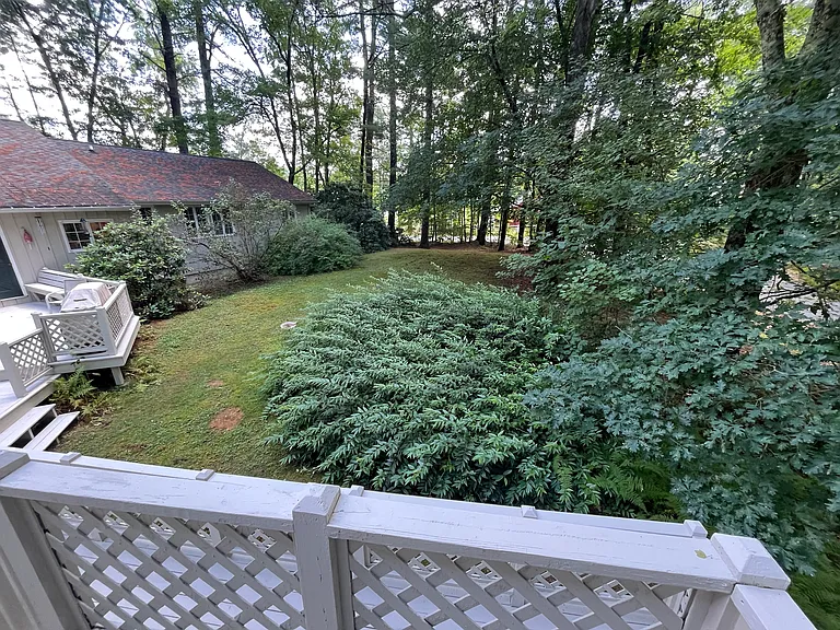 4 James Farm Rd — Photo 10