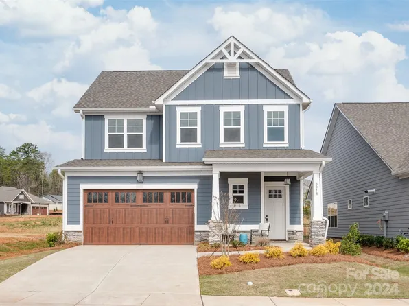 3018 Alveston Dr, Concord, NC 28027