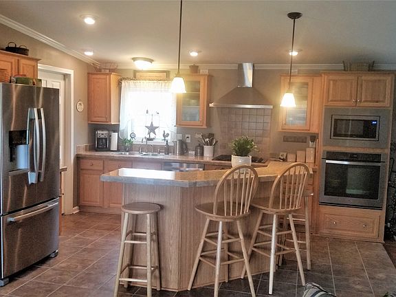 5th image of 9740 Sandringham Dr