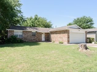 10636 E 33rd St, Tulsa, OK 74146