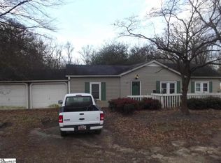 917 W Lee Rd, Greenville, SC 29687