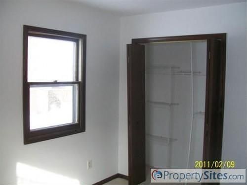 5th image of 667 Marway St NW