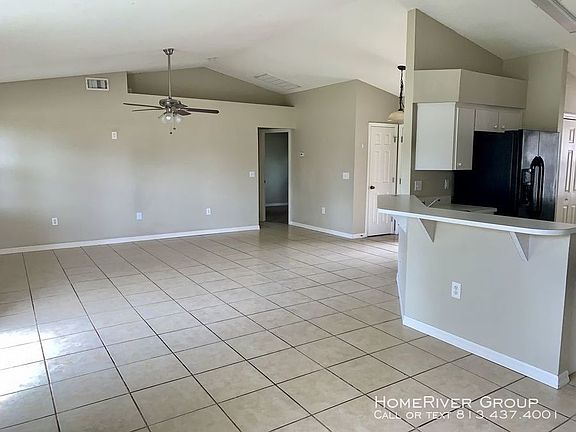 3rd image of 4887 Palm View Dr W