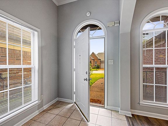 3rd image of 9151 Berry Garden Cir S
