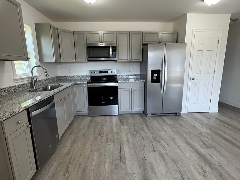 247 Quinn Hill Ln — Photo 4