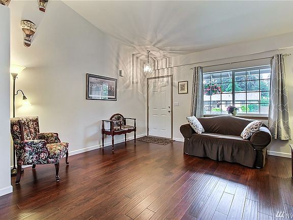 3rd image of 1204 123rd Street Ct E