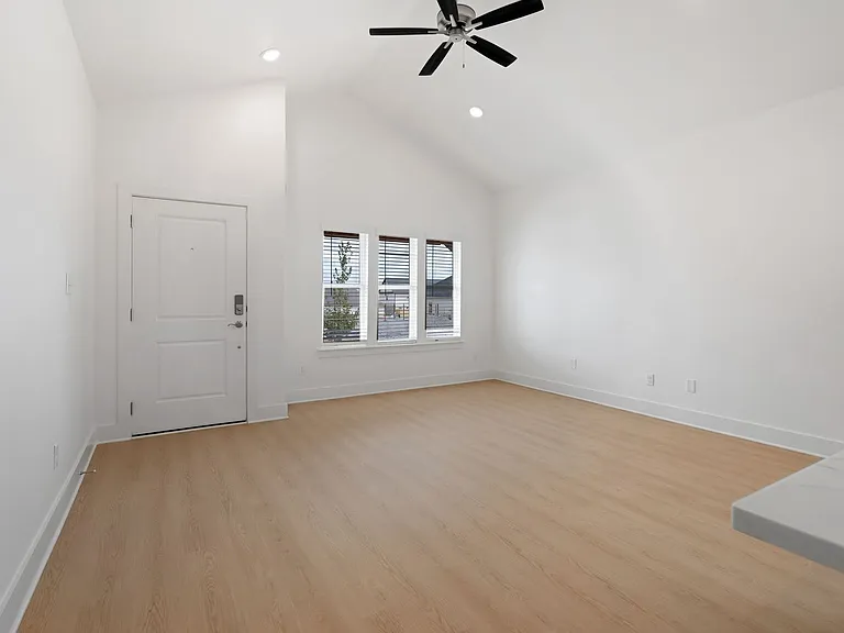2713 SW Shackelton Ave #1 — Photo 36