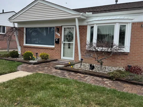 15675 Mulberry St, Southgate, MI 48195