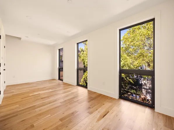 47 Madison Street image 24 of 29