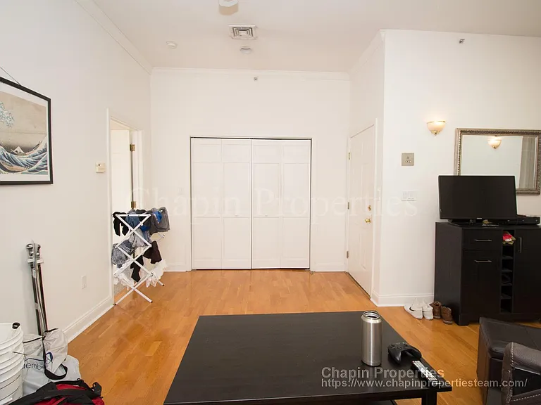 7 Harvard Sq #4B — Photo 8