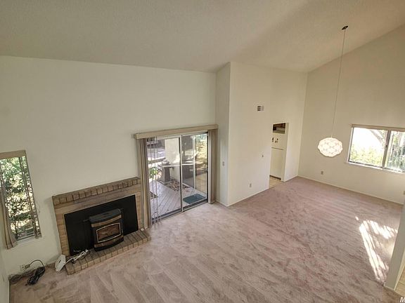 4th image of 3114 Iberian Dr
