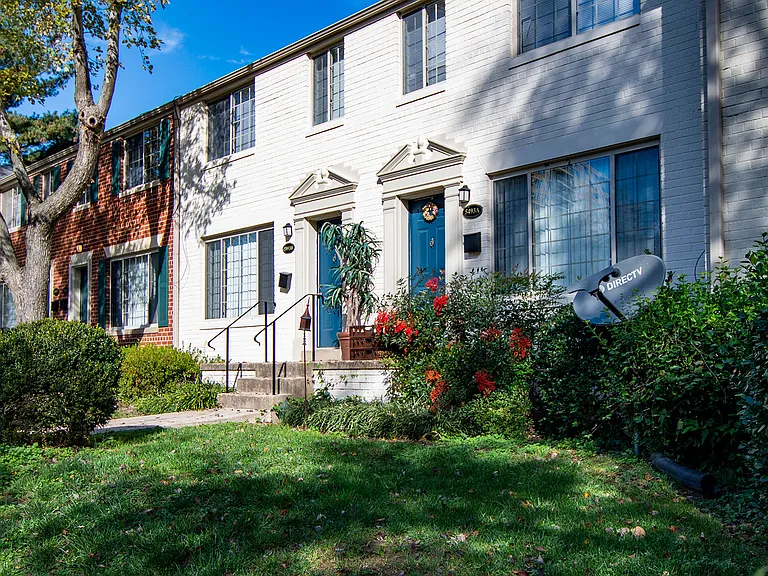 Brookville Townhomes Exterior 30