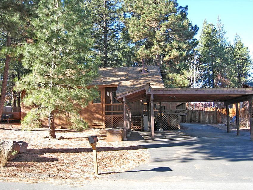 Charming Glenshire Home