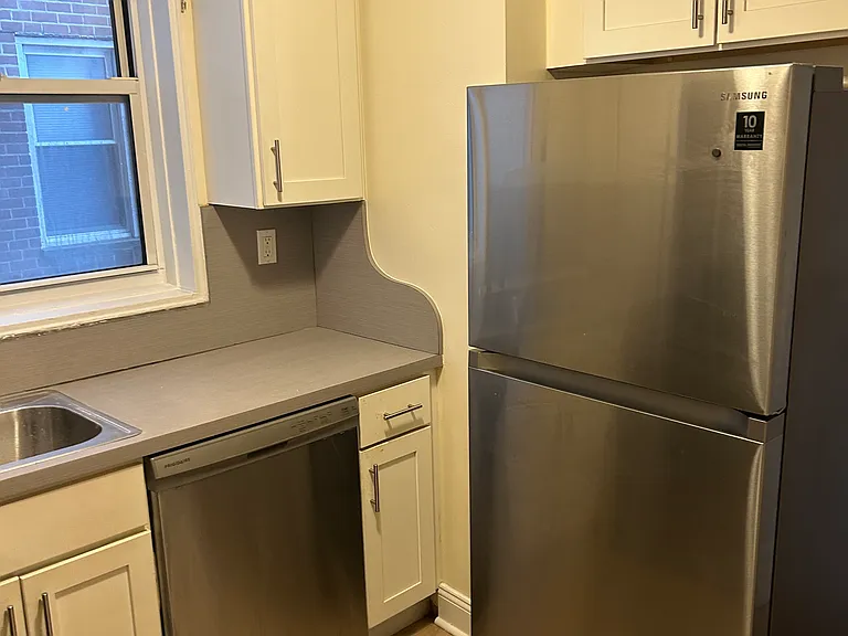 3901 Nostrand Ave #R2N — Photo 2