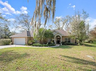 39797 River Oaks Dr, Ponchatoula, LA 70454