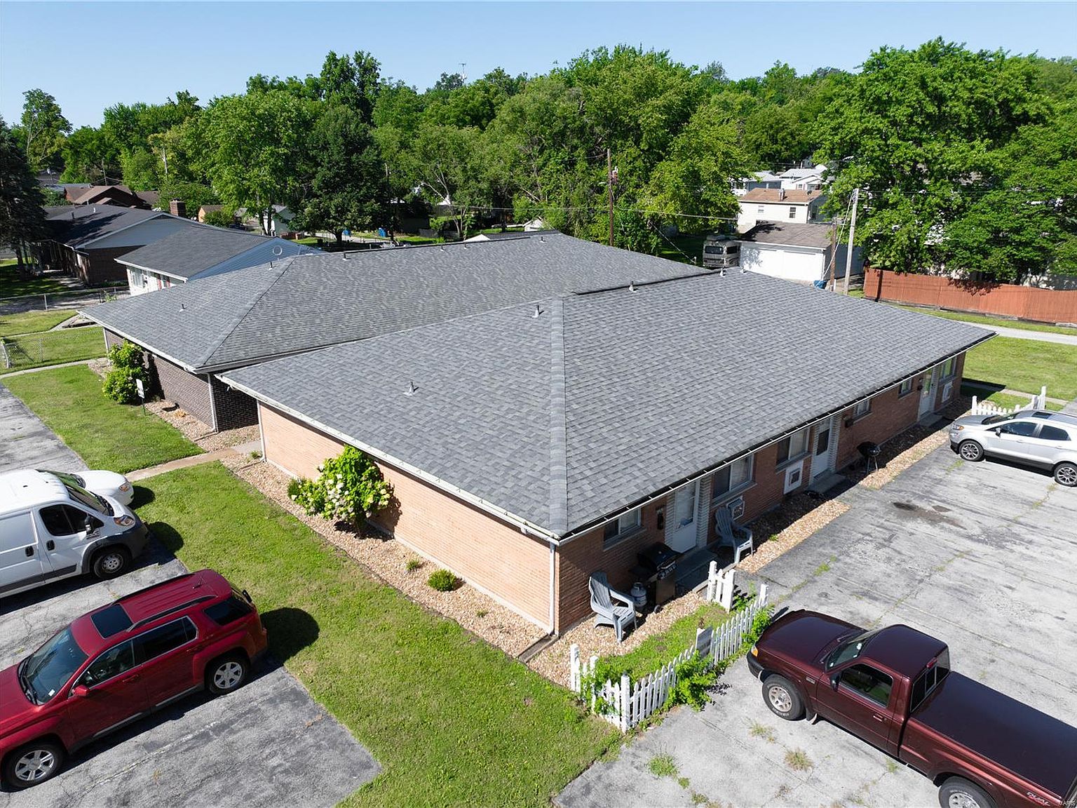 4th street  325 S 4th St, Marion, IL 62959 | Zillow