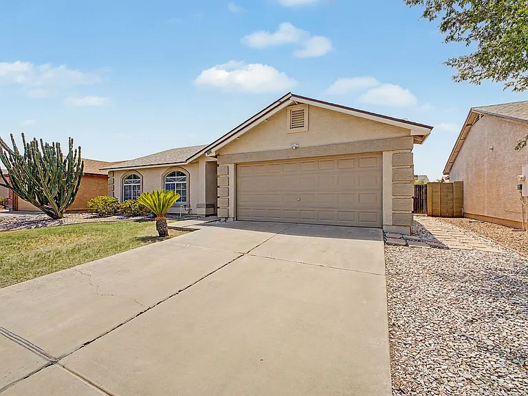 2049 E San Tan Ct — Photo 3