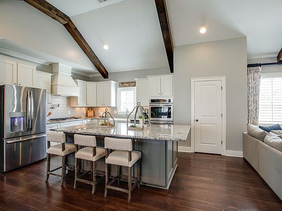 4th image of 801 Dartmoor Ln