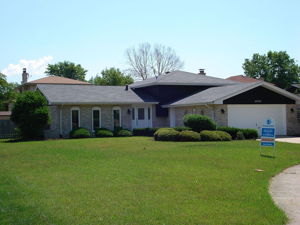 1st image of 15705 S Walnut Ct