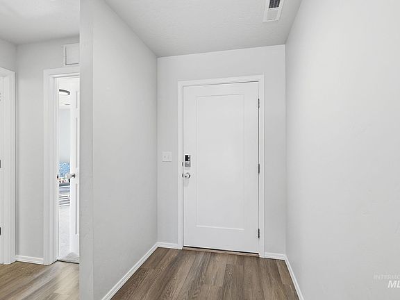 3rd image of 16780 Breton Way