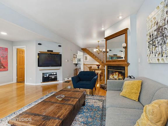 5th image of 1674 W Hollywood Ave