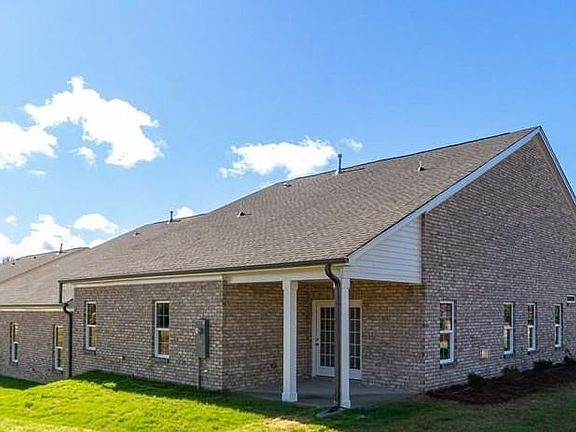 3rd image of 3619 Townland Cir