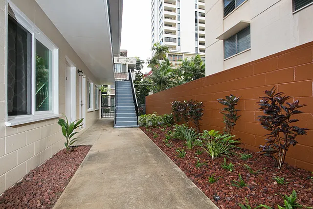 242 Kaiulani Ave #4 — Photo 13