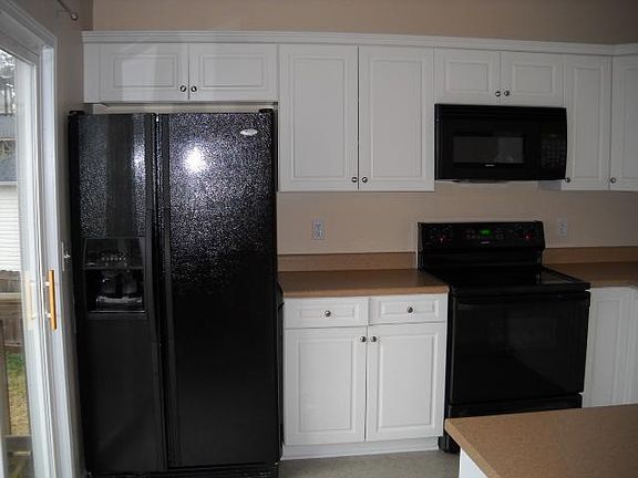 2nd image of 3017 Dotti Dr