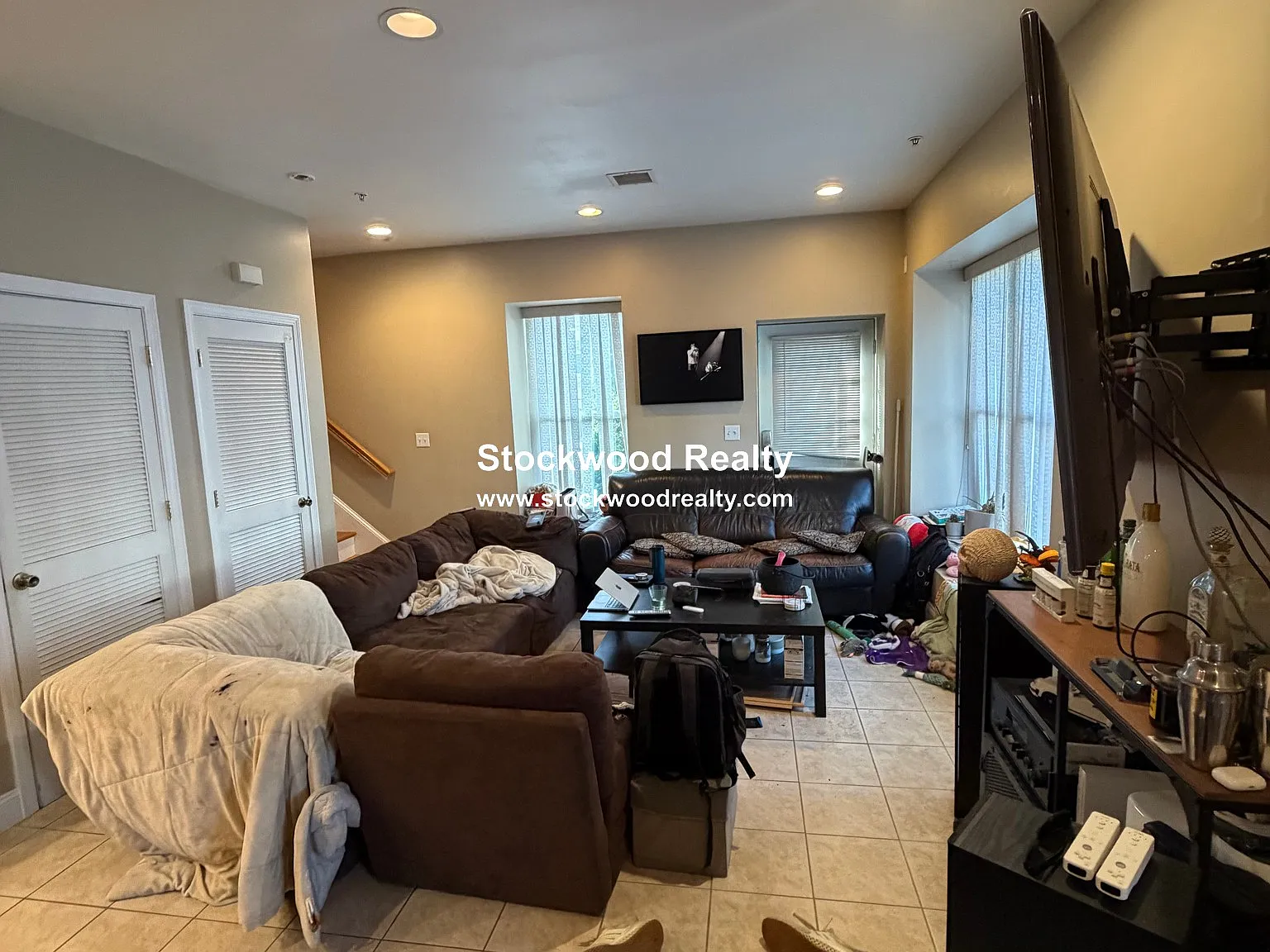 2 bed, 1000 sqft, $2,650 — Photo 3