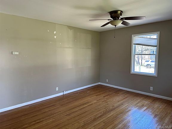 2nd image of 56 Waverly Avenue
