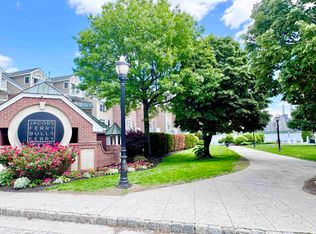 352 Oswego Ct, West New York, NJ 07093